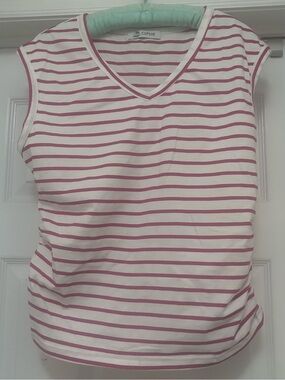 Cupshe Red Stripe V-Neck  Top